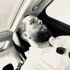 Meet your Posher, Luis